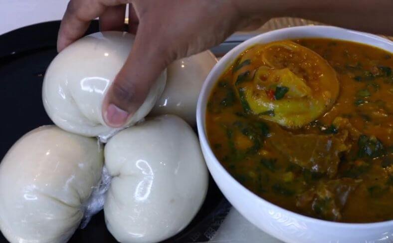 Is tapioca good for you? A hand grabs a cassava meal