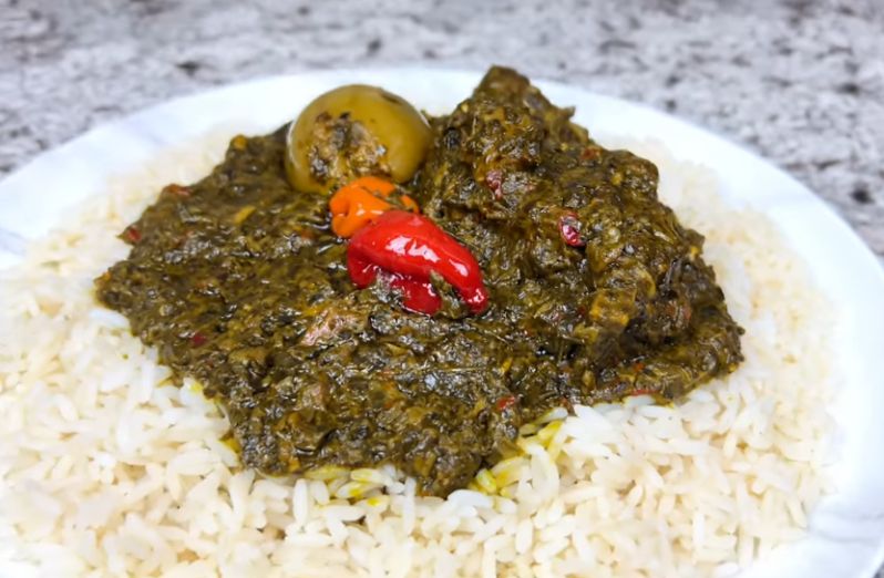 Pondu cassava leaves for rice