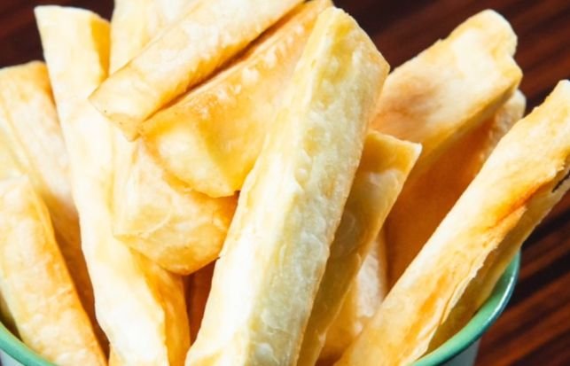 Freshly made cassava sticks from fresh cassava roots