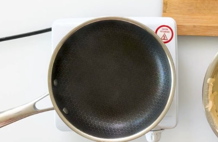 Preheating the skillet