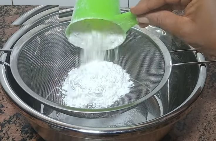 Two cups of cassava flour
