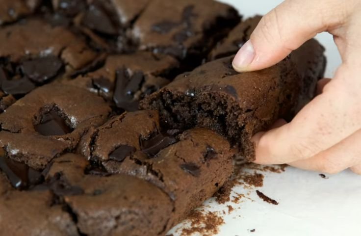 Ready to eat cassava flour brownies