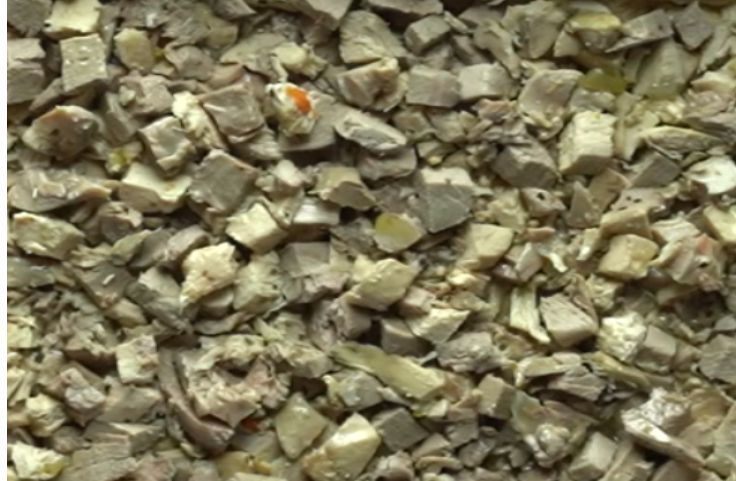 Meat and chicken for Bermuda cassava pie