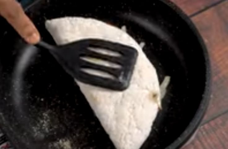 Freshly made tapioca crepes ready for serving