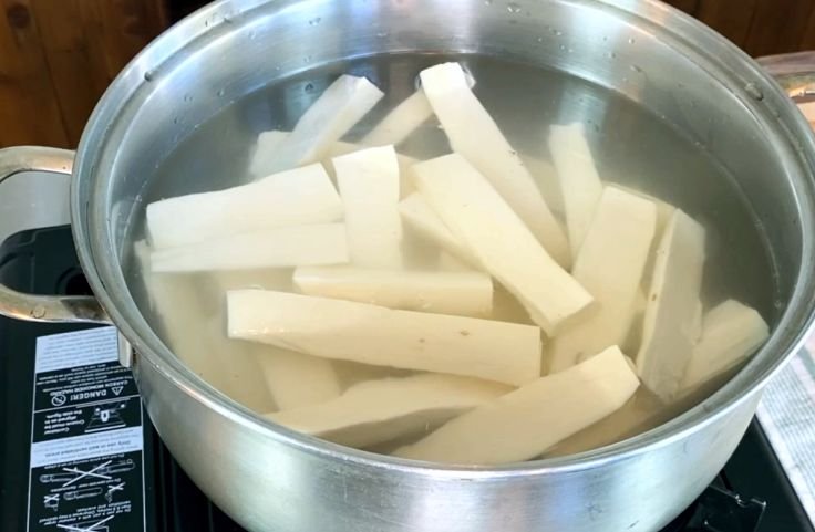 Soaked cassava after peeling