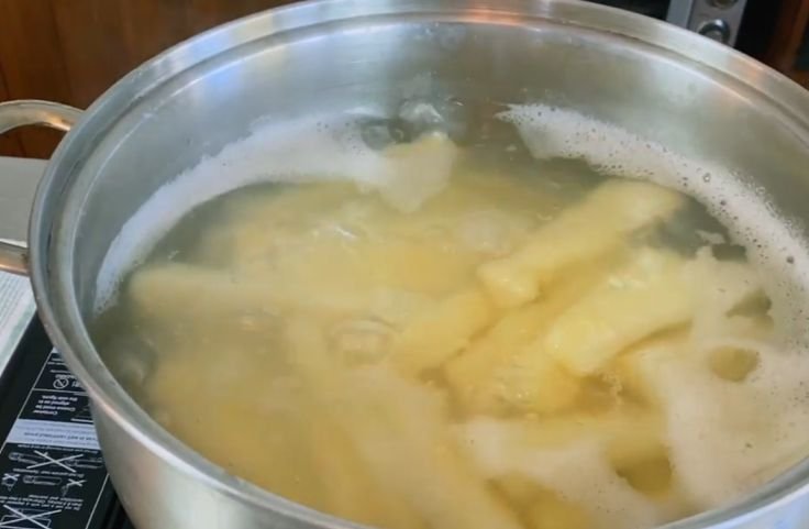 Bringing the cassava root to a boil
