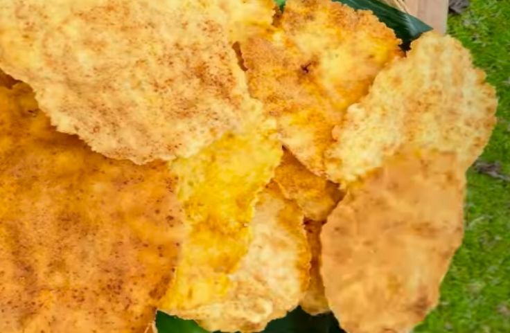 Freshly made Cassava Crackers from cassava root