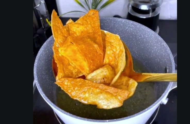 Cassava tortilla chips made with cassava roots