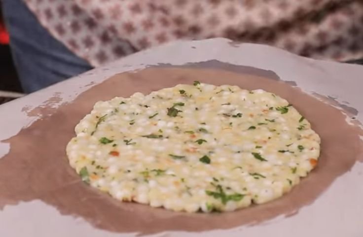 Shaping the thalipeeth