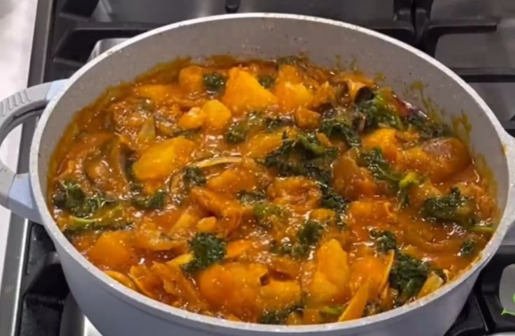 A simmering Cassava Porridge